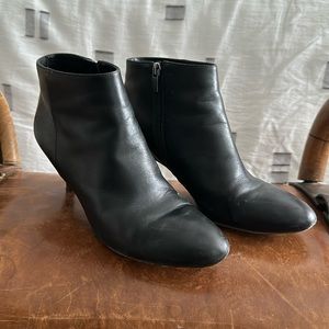 Via Spiga heeled boot